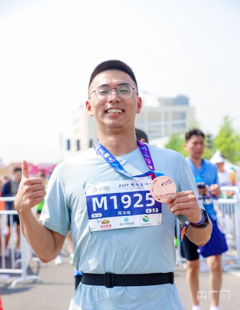 李健带队检查2026弥勒半程马拉松赛事筹备工作时强调:精益求精做优服务保障确保赛事安全有序出彩(图1)
